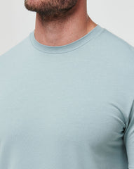 Arona Travis Mathew Men