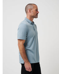 Arona Travis Mathew Men