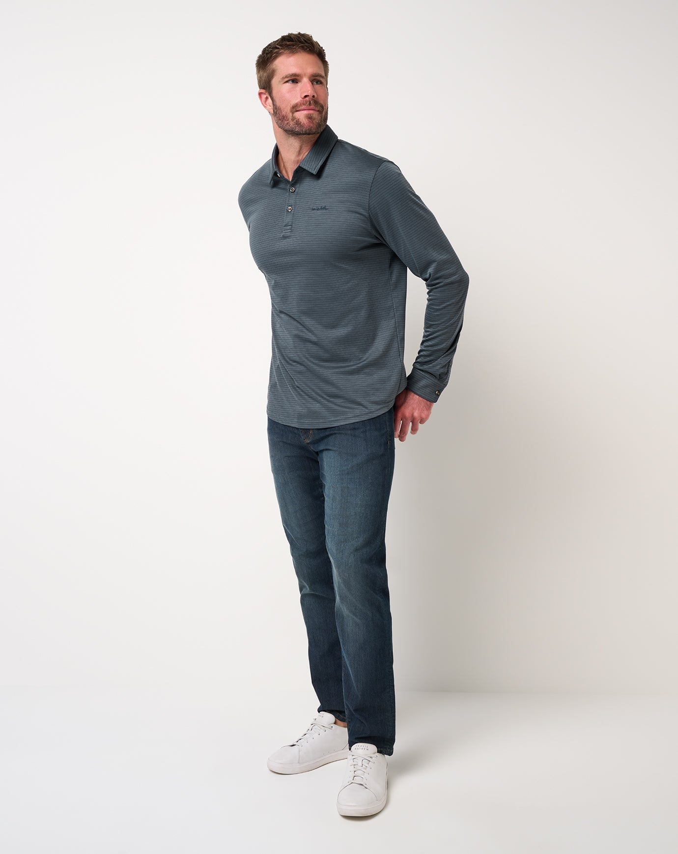 Mood Indigo/Vintage Indigo Travis Mathew Men