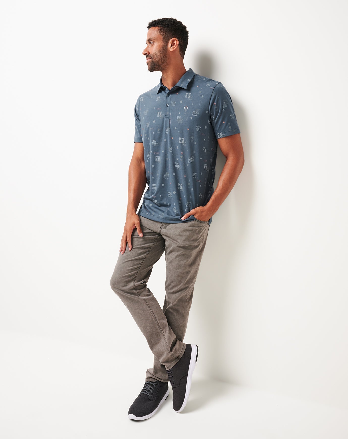 Mood Indigo/Vintage Indigo Travis Mathew Men