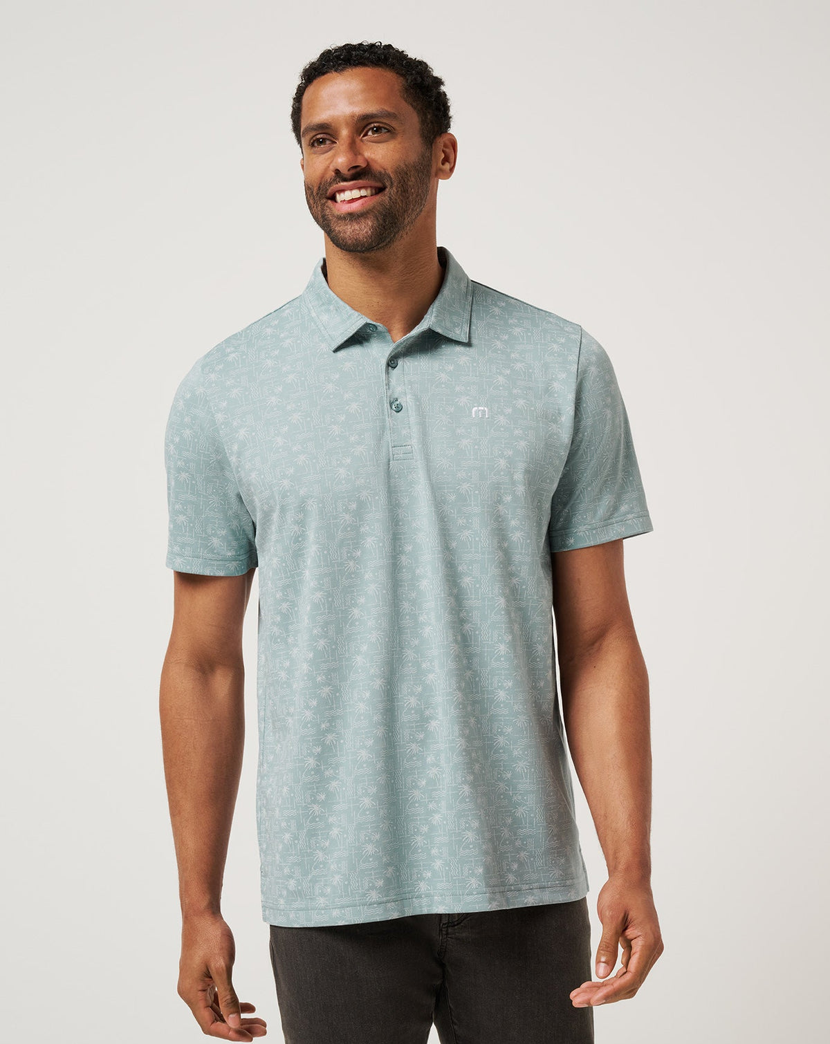 Arona Travis Mathew Men
