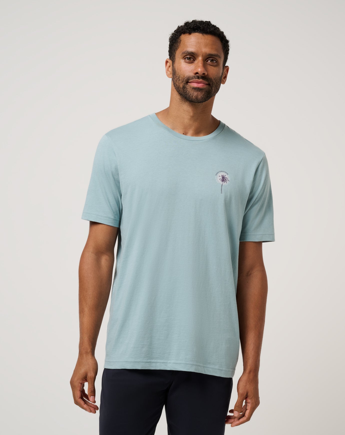 Arona Travis Mathew Men