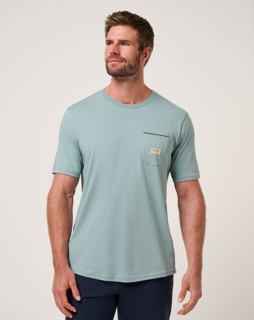 Arona Travis Mathew Men
