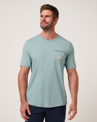 Arona Travis Mathew Men