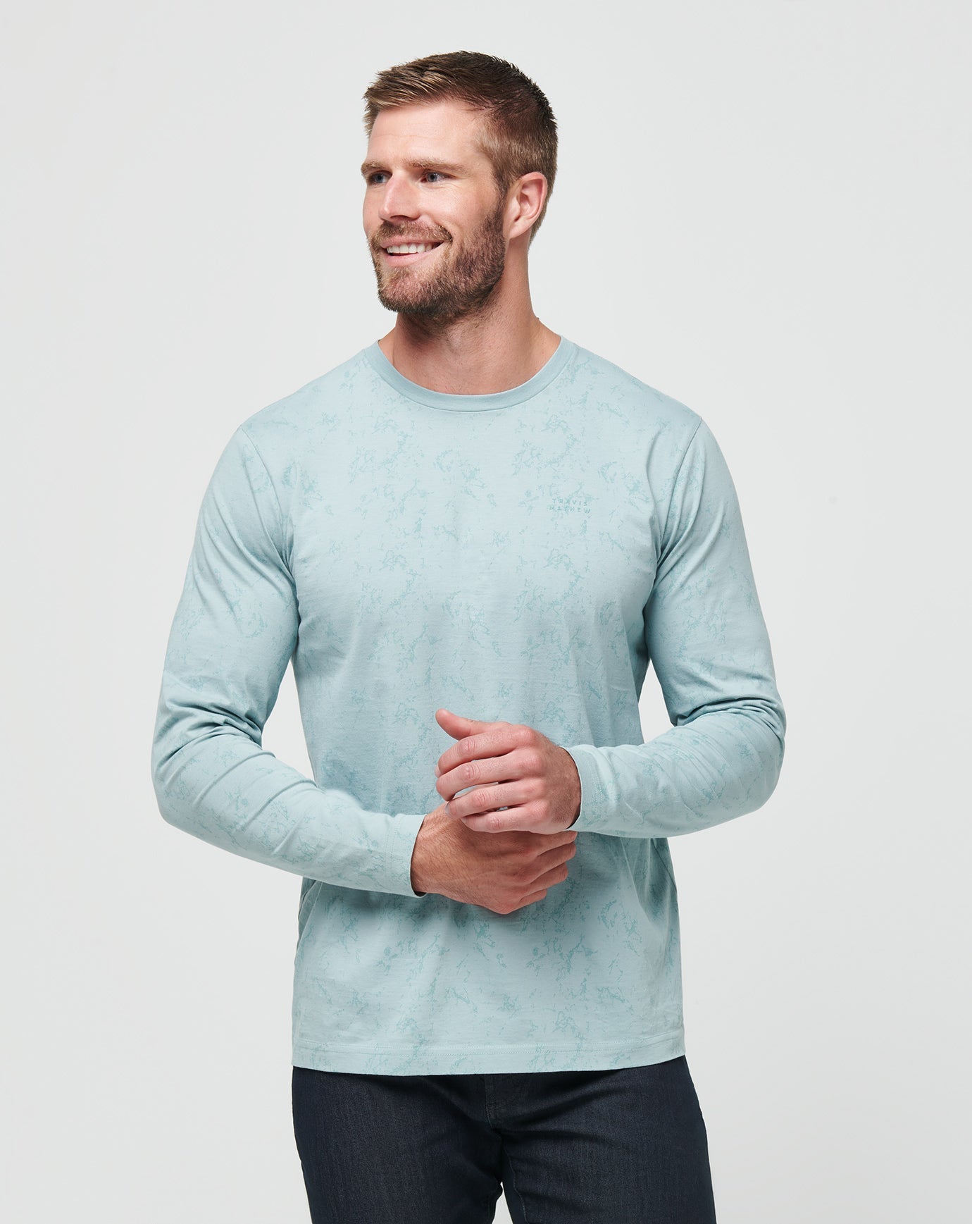 Arona Travis Mathew Men