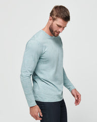 Arona Travis Mathew Men