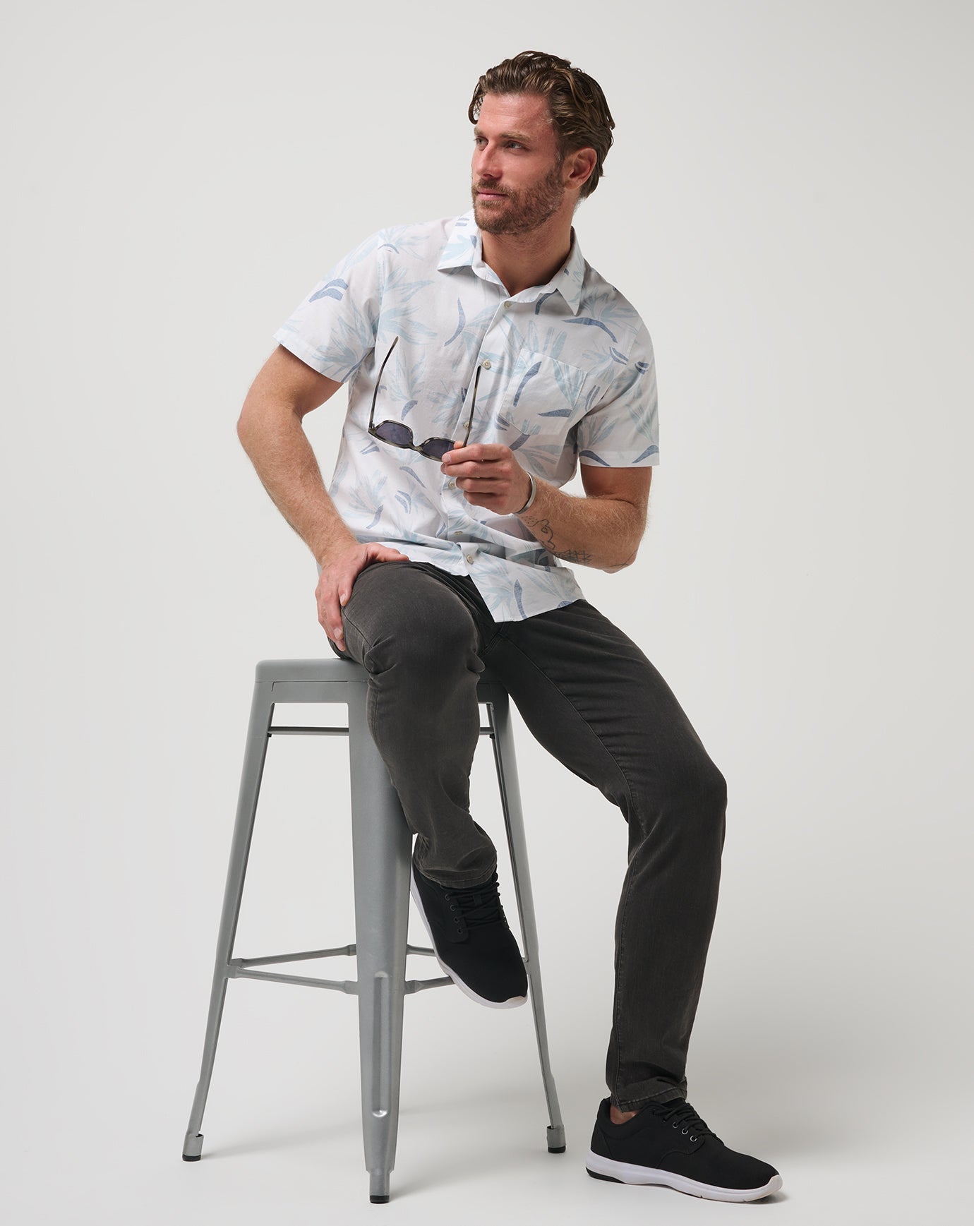 White/Quiet Harbor Travis Mathew Men