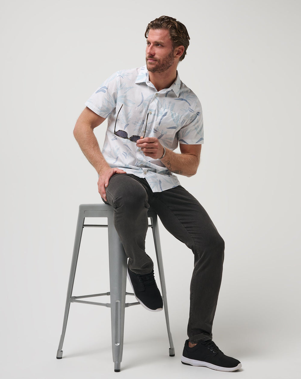White/Quiet Harbor Travis Mathew Men