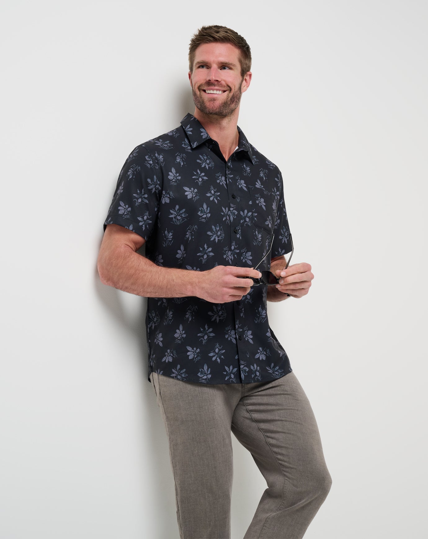 Black Travis Mathew Men