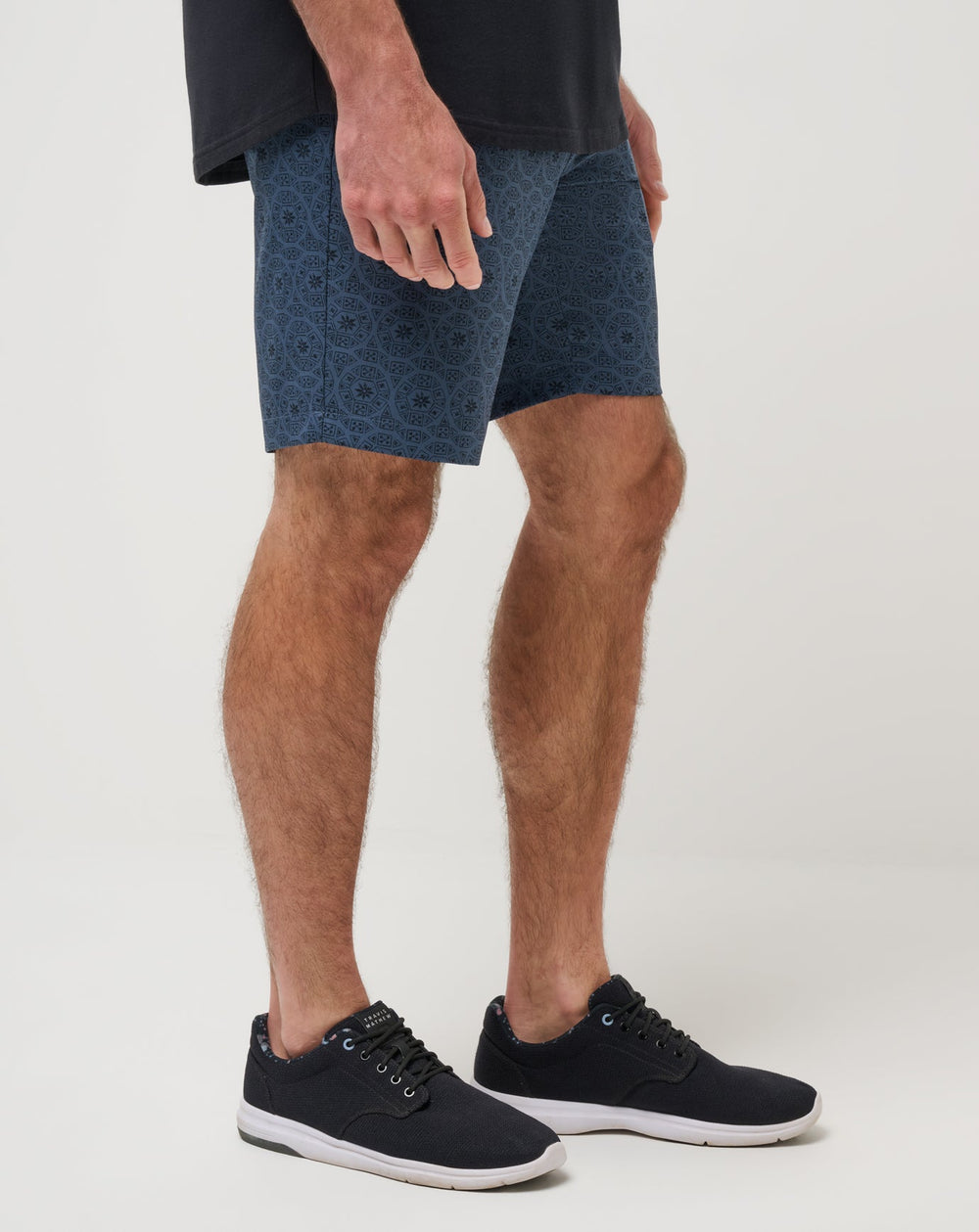 Mood Indigo/Vintage Indigo Travis Mathew Men