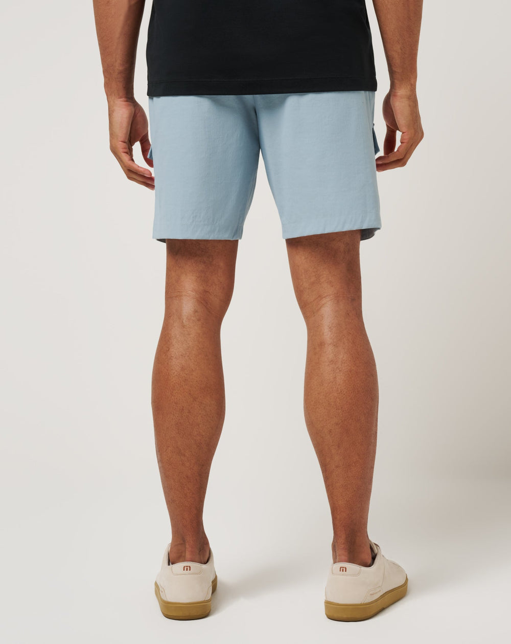 Arona Travis Mathew Men
