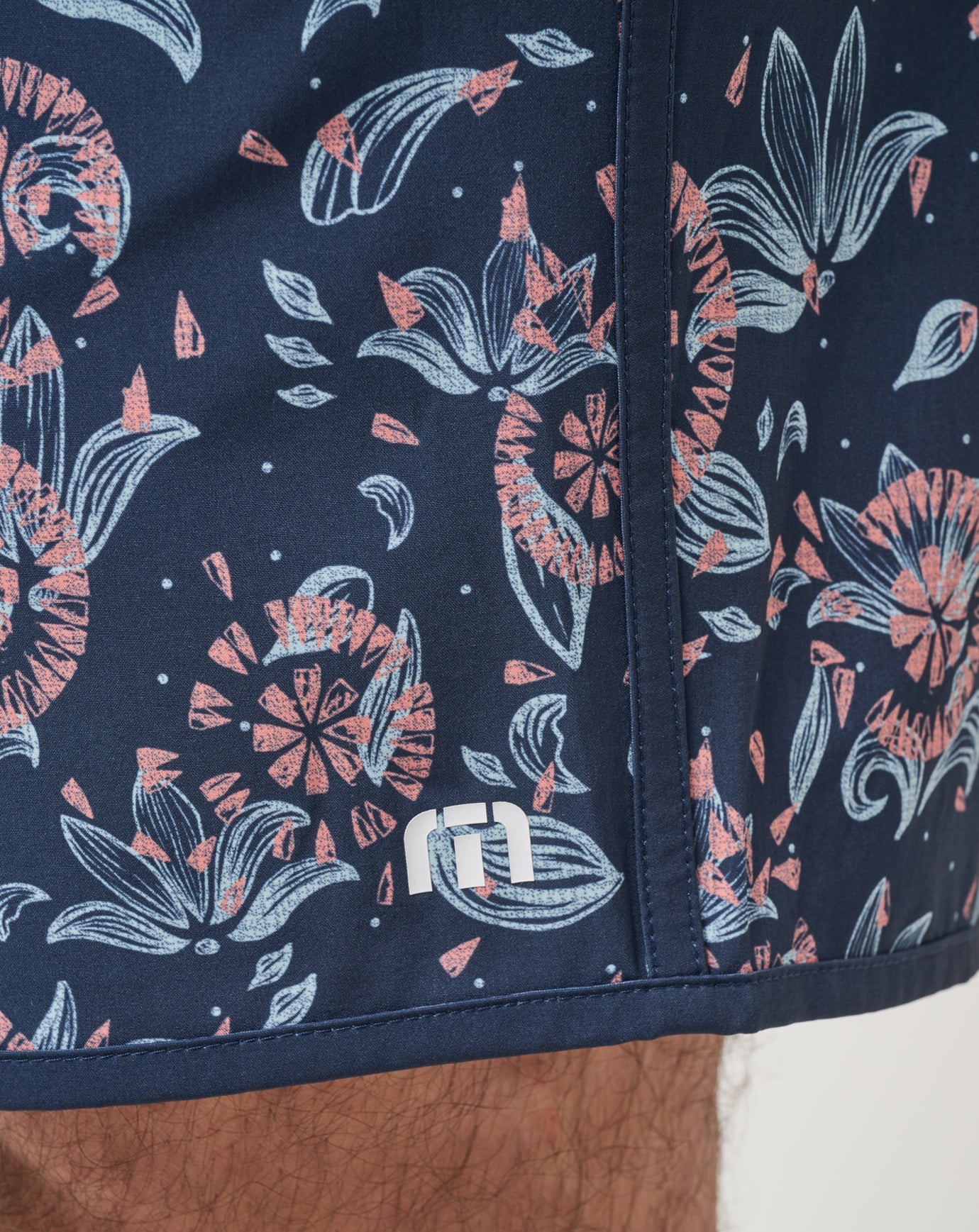 Mood Indigo/Vintage Indigo Travis Mathew Men