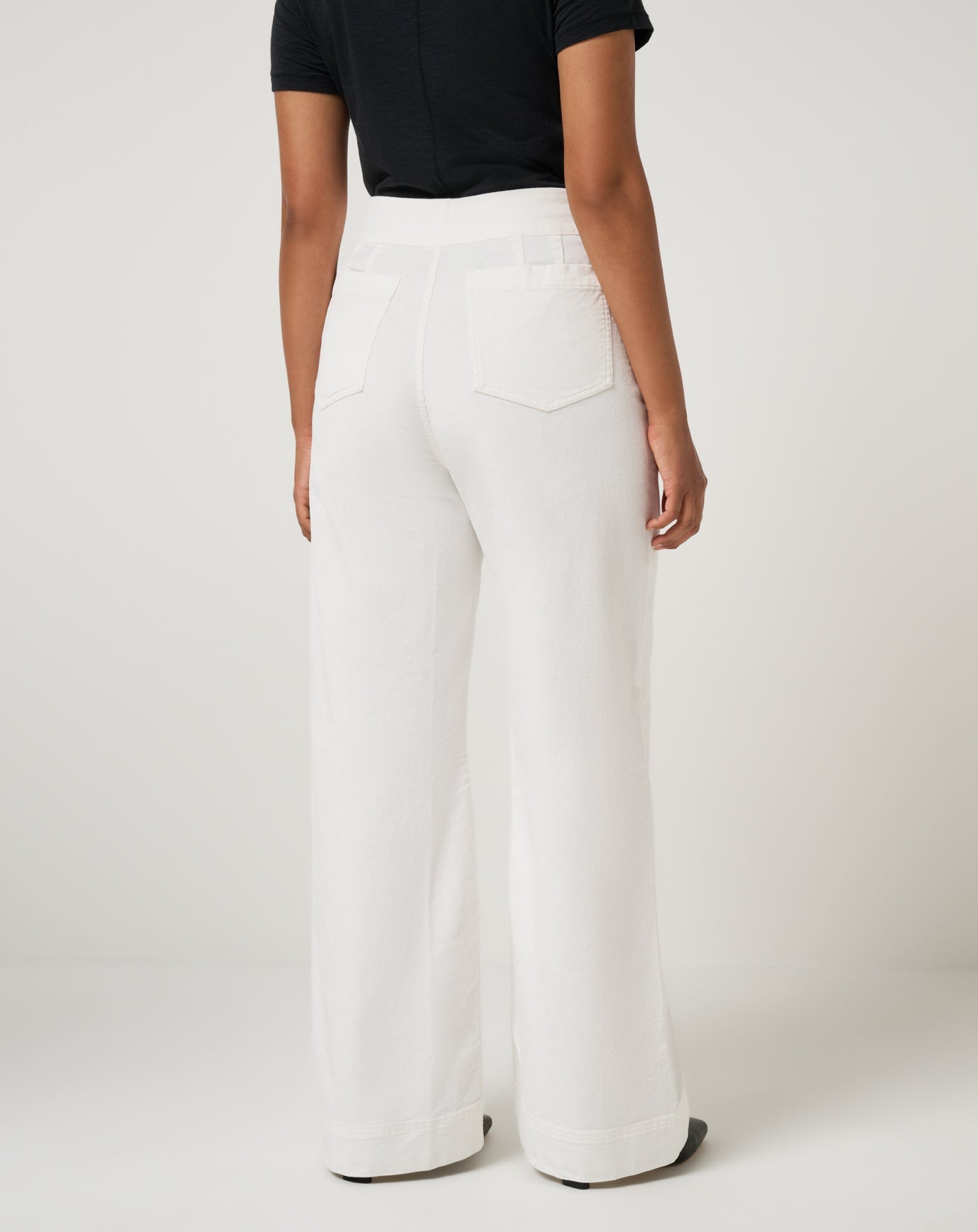 Snow White Travis Mathew Women
