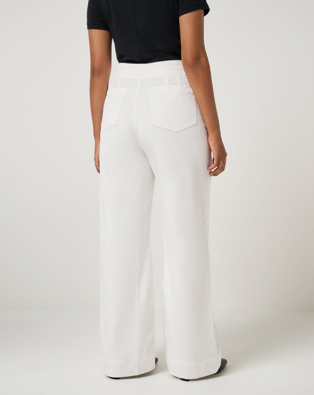 Snow White Travis Mathew Women