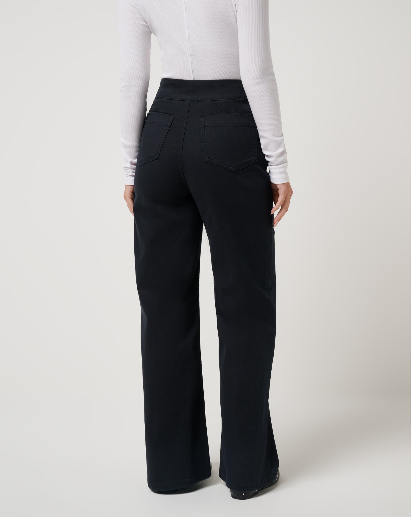 Black Travis Mathew Women