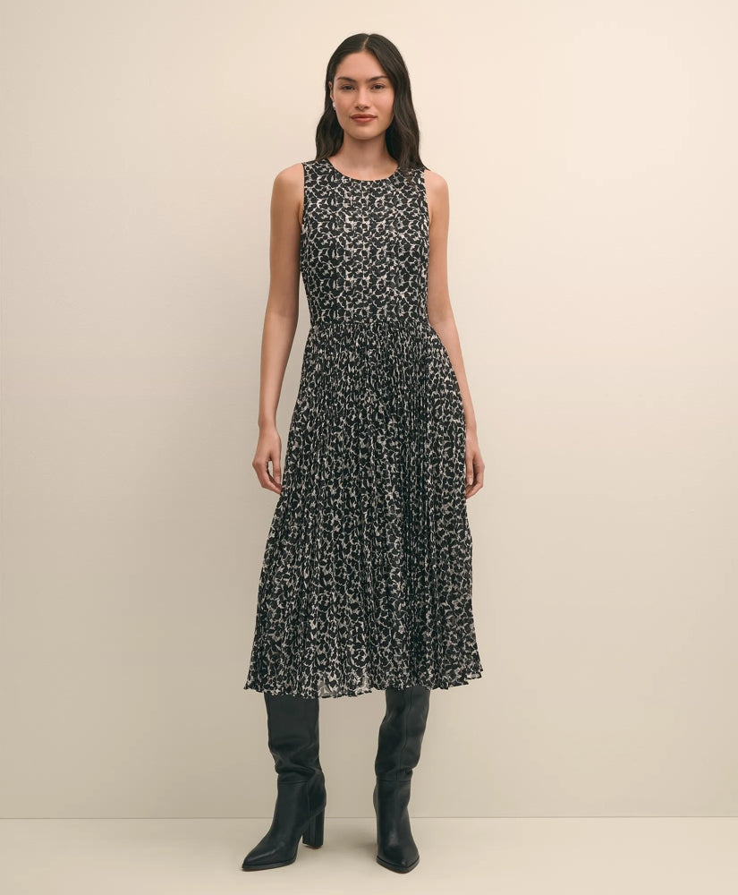 Leaf Motif Jacquard Dress