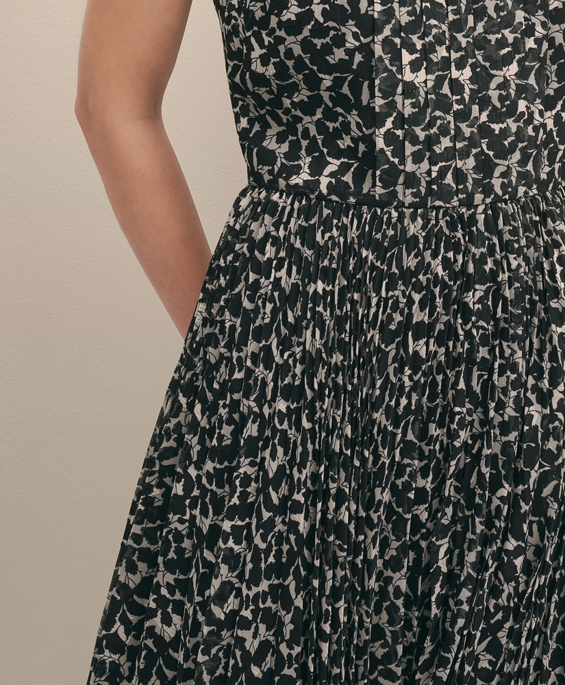 Leaf Motif Jacquard Dress