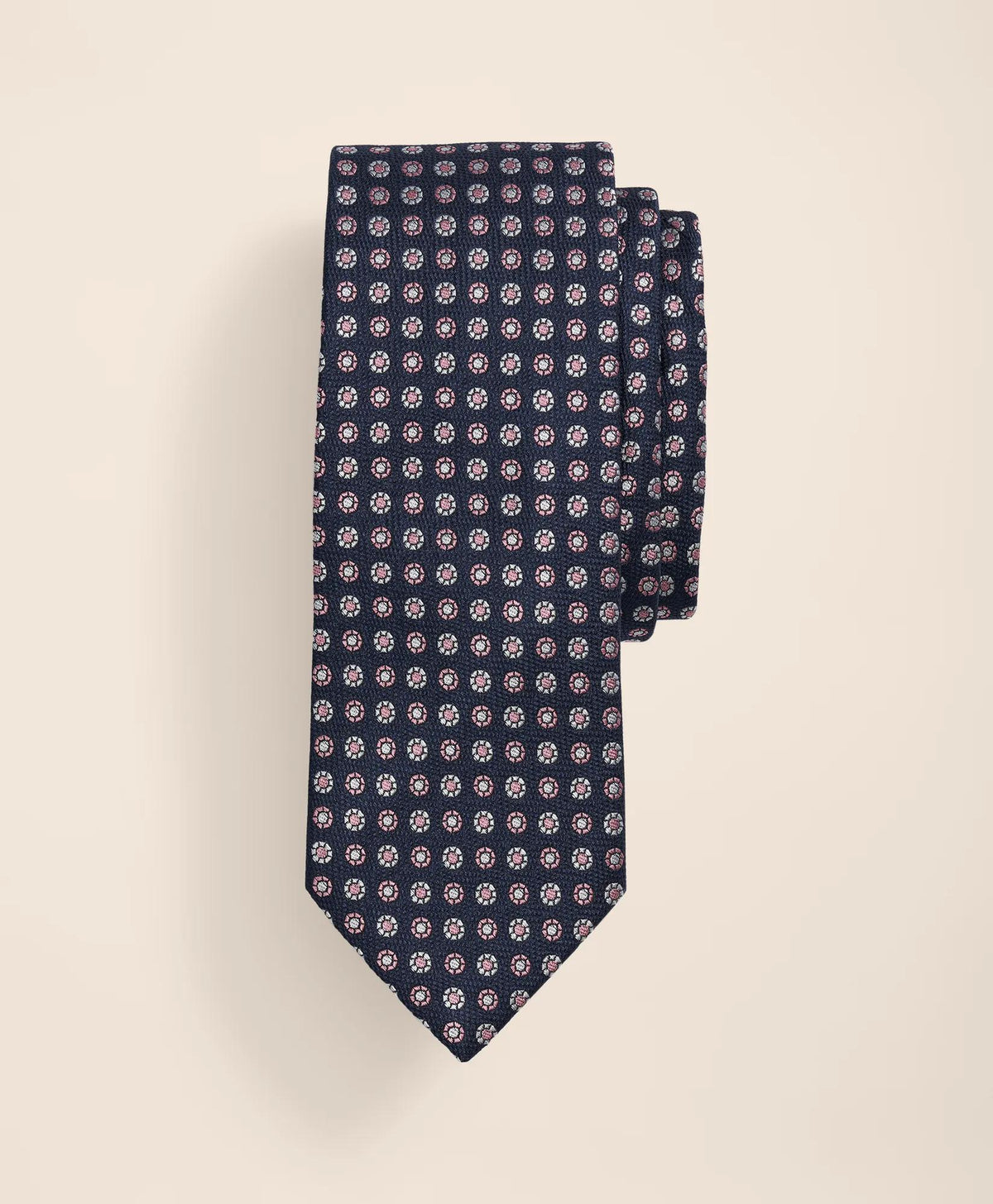 Silk Frame Circle Tie